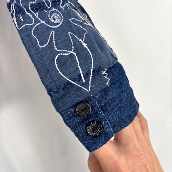 Coldwater Creek Denim Jacket Women’s PS Blue Floral Embroidered Patchwork Boho - Picture 5 of 16